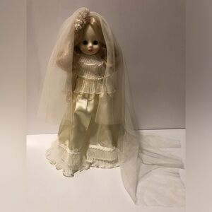 Rare Vintage Ideal Toy Corp. Bride Doll 1982.